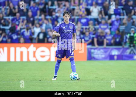 Orlando, Florida, Stati Uniti, 26 aprile 2025, Rodrigo Schlegel, difensore del City SC, numero 15 all'Inter&Co Stadium. (Foto: Marty Jean-Louis/Alamy Live News Foto Stock
