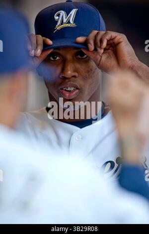 9 settembre 2009 - Milwaukee, WISCONSIN. Miller Park..Milwaukee Brewers Alcides Escobar #21..Milwaukee Brewers ha perso contro i St Louis Cardinals 1-5, i Cardinals hanno spazzato i Brewers in una serie di 3 giochi al Miller Park..Mike McGinnis / CSM (immagine di credito: © Mike McGinnis/Cal Sport Media/ZUMA Press) Foto Stock
