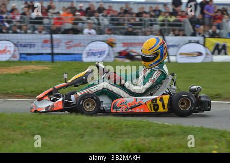 Jules Gounon è un pilota francese professionista, la sua carriera si concentra sulle corse automobilistiche sportive, suo padre Jean-Marc Gounon ha gareggiato in 9 Gran premi tra il 1993 e il 1994. Foto Stock