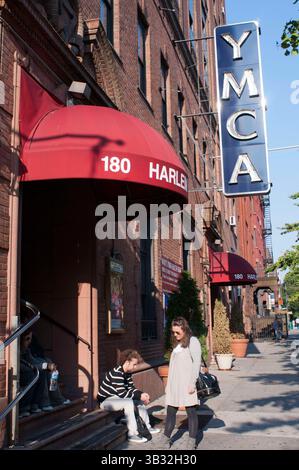 28 settembre 2015 - New York, New York, Stati Uniti - The Harlem YMCA a New York City USA (immagine di credito: © via ZUMA Wire) Foto Stock