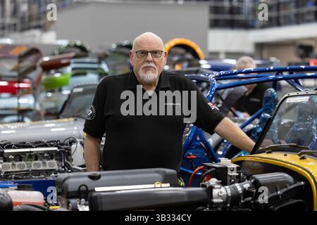 Ripresa di auto sportive britanniche, stabilimento della Caterham a Dartford, Kent, Inghilterra, Regno Unito, nella foto il CEO Bob Laishley. Foto Stock