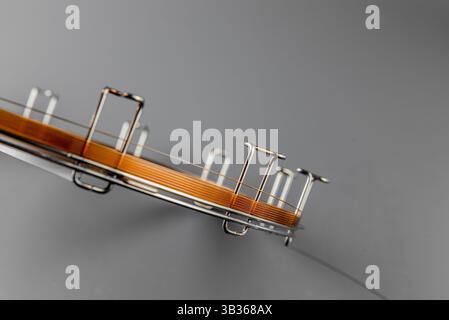 Colonna capillare. Apparecchiature a colonna per gascromatografia. Foto Stock