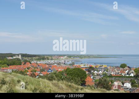 Paesaggio con West-Terschelling villaggio olandese isola di wadden Terschelling Foto Stock