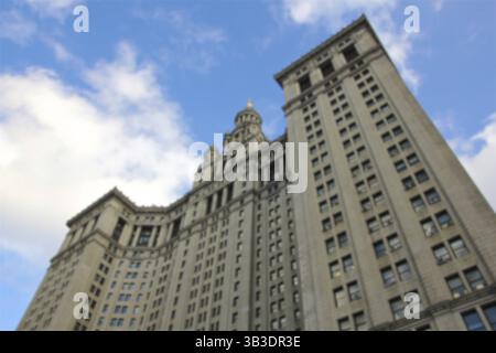 Sfocatura dello sfondo del Borough Hall a Manhattan, New York City, NY Foto Stock