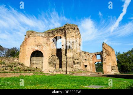 Sale riunioni e bagni nella parte perimetrale delle terme di Caracalla - Roma, Italia Foto Stock