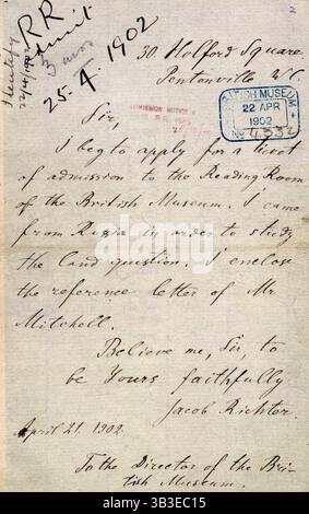 Lettera di Lenin che chiedeva un biglietto per la Reading Room del British Museum, 21 aprile 1902. '30 Holford Square, Pentonville [Londra] WC. Al direttore del British Museum. Signore, prego di chiedere un biglietto d'ingresso alla sala lettura del British Museum. Sono venuto dalla Russia per studiare la questione della terra. Accludo la lettera di riferimento dell'onorevole Mitchell. Mi creda, signore, per essere suo fedelmente, Jacob Richter. Jacob Richter era lo pseudonimo che Lenin aveva adottato per buttare la polizia zarista fuori dalle sue tracce. Il riferimento richiesto è stato fornito dal Segretario generale Federa Foto Stock