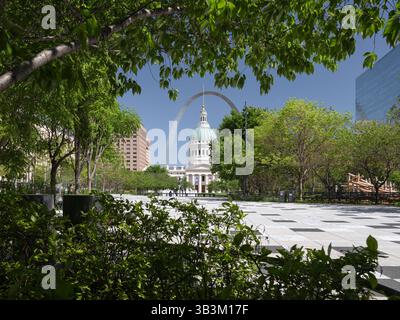 Kiener Plaza, ubicazione: St. Louis, Missouri, architetto paesaggista: Michael Van Valkenburgh Associates Foto Stock