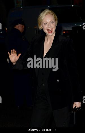 4 dicembre 2017 - New York, NY, USA - dicembre, 2017 New York City..Gwendoline Christie arriva a registrare un'apparizione al "The Late Show with Stephen Colbert" il 2017 dicembre a New York City. (Immagine di credito: © Kristin Callahan/Ace Pictures via ZUMA Press) Foto Stock