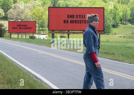 23 gennaio 2018 - FILE - 90th Oscar Awards Nominations 2018 Nominees - miglior FOTO nominata per la migliore attrice, dramma - tre cartelloni pubblicitari fuori ebbing, Missouri - DATA DI USCITA: 13 ottobre 2017 TITOLO: Tre cartelloni Day Outside ebbing, Missouri STUDIO: Fox Searchlight Pictures DIRETTORE: Martin McDonagh CON: FRANCES MCDORMAND nel ruolo di Mildred Hayes. (Credito: (Immagine di credito: © Fox Searchlight Pictures/Entertainment Pictures/ZUMAPRESS.com) Foto Stock