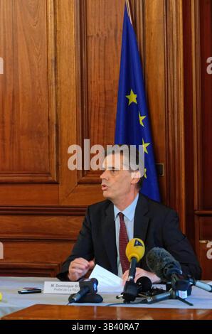 7 agosto 2015 - Saint-Denis, isola di riunione, Francia - su richiesta del Presidente della Repubblica e del primo Ministro, e per rispondere alle esigenze dell'indagine, si è deciso di dispiegare ulteriori mezzi aerei e marittimi per rilevare la possibile presenza di nuovi detriti al largo di la Reunion. Dominique Sorain, prefetto di riunione, ha tenuto una conferenza stampa oggi venerdì 7 agosto 2015 alle 15 nella prefettura di Saint-Denis, alla presenza di Jacques Luthaud, alto comandante delle forze armate della zona sud dell'Oceano Indiano (FAZSOI) per sostituto, comandante della zona meridionale del mare di â€‹â€‹il i Foto Stock