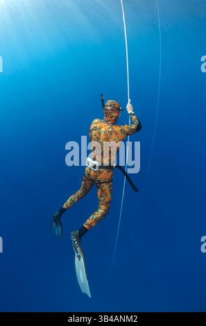 27 ottobre 2012 - Turchia - Freediver, Mar Mediterraneo, Kash, Turchia (Credit Image: © Andrey Nekrasov/ZUMA Wire/ZUMAPRESS.com) Foto Stock