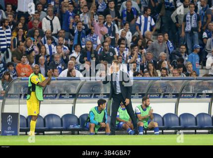 29 settembre 2015 - Na - Porto, 09.29.2015 - il Futebol Clube do Porto ha ricevuto stasera il Chelsea Football Club al Dragon Stadium in partita contando per la 2a giornata del girone G League campioni 2015/16. Lopetegui (immagine di credito: © Pedro Correia/Global Imagens via ZUMA Press/ZUMAPRESS.com) Foto Stock