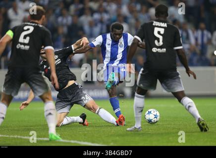 29 settembre 2015 - Na - Porto, 09.29.2015 - il Futebol Clube do Porto ha ricevuto stasera il Chelsea Football Club al Dragon Stadium in partita contando per la 2a giornata del girone G League campioni 2015/16. Aboubakar (immagine di credito: © Pedro Correia/Global Imagens via ZUMA Press/ZUMAPRESS.com) Foto Stock