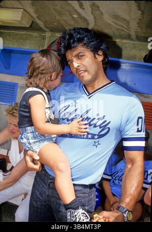 14 AGOSTO 2008 - ERIK ESTRADA CON IL FIGLIO ANTHONY ESTRADA (2 ANNI). PAULA COLELLA- MICHELSON- ERIKESTRADARETRO(credito immagine: © Globe Photos/ZUMAPRESS.com) Foto Stock