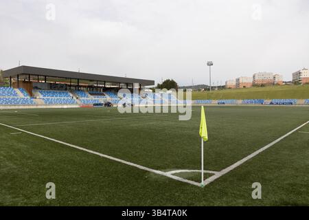 Badalona, Spagna. 1° maggio 2025. Badalona, Spagna, 1° maggio 2025: Vista generale all'interno dello stadio durante la partita di calcio della Liga F tra il Levante Badalona e il Barcellona all'Estadi Municipal de Badalona di Badalona, Spagna (Alex Canales/SPP) credito: SPP Sport Press Photo. /Alamy Live News Foto Stock