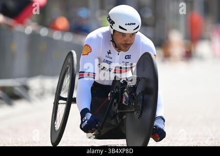 Ostenda, Belgio. 1° maggio 2025. Matthew Faucher britannico raffigurato durante le prove a tempo all'evento UCI Para-Cycling Road World Cup, giovedì 01 maggio 2025, a Ostenda. La UCI Para-Cycling Road World Cup si svolge dal 1° al 4 maggio a Ostenda e Brugge. BELGA PHOTO LUC CLAESSEN credito: Belga News Agency/Alamy Live News Foto Stock
