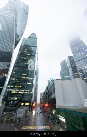 5 novembre 2021, Mosca, Russia: Moscow International Business Center Moscow-Сity. Durante il fine settimana annunciato dal governo russo dal 28 ottobre al 7 novembre a causa della pandemia di COVID-19. (Immagine di credito: © Victor Berezkin/ZUMA Press Wire Service) Foto Stock