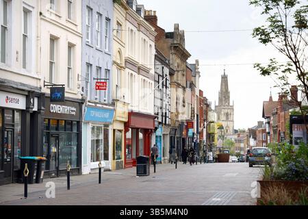 Westgate Street, Gloucester, Gloucestershire, Regno Unito - 1 maggio 2025 immagine di Andrew Higgins/Thousand Word Media Ltd © Thousand Word Media Ltd 2025. No un Foto Stock