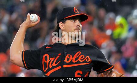 5 agosto 2022: Il lanciatore titolare dei Baltimore Orioles Dean Kremer (64) consegna contro i Pittsburgh Pirates all'Oriole Park a Camden Yards venerdì 5 agosto 2022 a Baltimora. Gli Orioles hanno vinto, 1-0. (Immagine di credito: © Karl Merton Ferron/Baltimore Sun tramite ZUMA Press Wire) Foto Stock