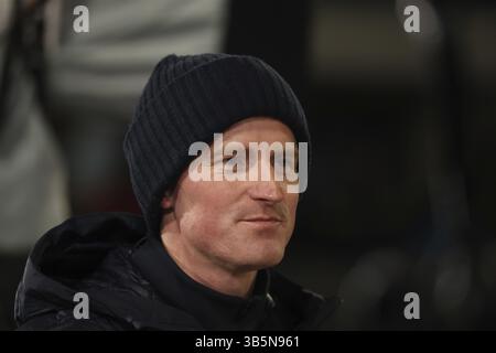 Ex saltatore di sci e pundit televisivo Severin Freund (WSV DJK Rastbuechl) alle qualifiche per l'evento di apertura di salto con gli sci del 73° Four Hills Tour Foto Stock