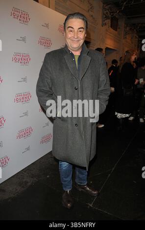 Nathaniel Parker al "Long Day's Journey into Night", serata stampa, Wyndham's Theatre, Charing Cross Road, martedì 2 aprile 2024 a Londra, Inghilterra, Regno Unito. CAP/CAN ©CAN/Capital Pictures Foto Stock