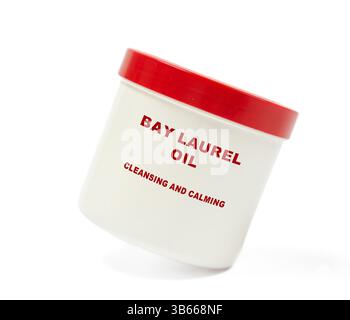 Olio di alloro di baia. Purifica la pelle, favorisce la calma e offre un ricco aroma di erbe. Foto Stock