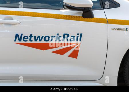 Logo Network Rail su CAR, Inghilterra, Regno Unito Foto Stock