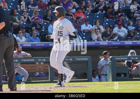 17 settembre 2023: il Colorado Right fielder Hunter Goodman (15) batte il suo primo giocatore della Major League homer durante la partita con i San Francisco Giants e i Colorado Rockies tenutasi al Coors Field di Denver Co David Seelig/Cal Sport medi (immagine di credito: © David Seelig / Cal Sport Media/CSM via ZUMA Press Wire) Foto Stock