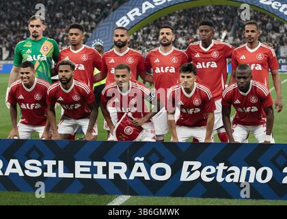 São Paolo, Brasile. 3 maggio 2025. Calcio - Campionato brasiliano 2025 - Corinthians vs Internacional - Stadio Neo Quimica Arena. Credito: I giocatori dell'Internacional posano per una foto di gruppo prima della partita.Vilmar Bannach/Alamy Live News. Foto Stock