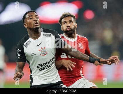 São Paolo, Brasile. 3 maggio 2025. Calcio - Campionato brasiliano 2025 - Corinthians vs Internacional - Stadio Neo Quimica Arena. Cacá di Corinthians durante la partita. Crediti: Vilmar Bannach/Alamy Live News. Foto Stock