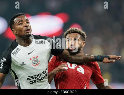São Paolo, Brasile. 3 maggio 2025. Calcio - Campionato brasiliano 2025 - Corinthians vs Internacional - Stadio Neo Quimica Arena. Cacá di Corinthians durante la partita. Crediti: Vilmar Bannach/Alamy Live News. Foto Stock