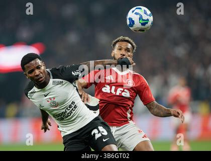 São Paolo, Brasile. 3 maggio 2025. Calcio - Campionato brasiliano 2025 - Corinthians vs Internacional - Stadio Neo Quimica Arena. Cacá di Corinthians durante la partita. Crediti: Vilmar Bannach/Alamy Live News. Foto Stock