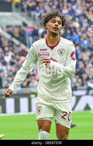 28 aprile 2024, Milano, null, Italia: Milano, Italia. 28 aprile 2024. Valentino Lazaro (20) del Torino visto nella partita di serie A tra Inter e Torino al Giuseppe Meazza di Milano. (Immagine di credito: © Gonzales Photo/Gonzales Photo tramite ZUMA Press) Foto Stock