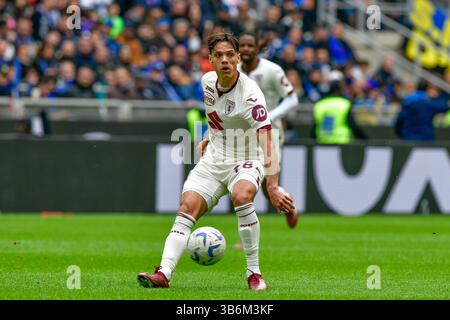 28 aprile 2024, Milano, null, Italia: Milano, Italia. 28 aprile 2024. Samuele Ricci (28) del Torino visto nella partita di serie A tra Inter e Torino al Giuseppe Meazza di Milano. (Immagine di credito: © Gonzales Photo/Gonzales Photo tramite ZUMA Press) Foto Stock