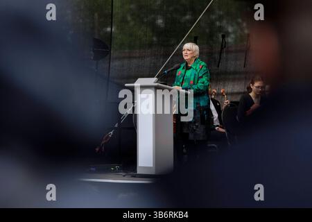 Claudia Roth, Beauftragte der Bundesregierung fuer Kultur und Medien der Bundesrepublik Deutschland, aufgenommen im Rahmen der Zentralen Gedenkveranst Foto Stock