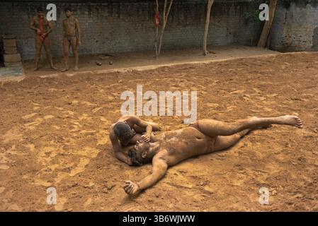 Guru Jasram Akhada, palestra di allenamento Kushti, Delhi Foto Stock