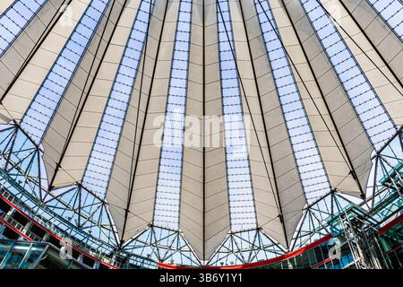 Il Sony Center Berlin Foto Stock
