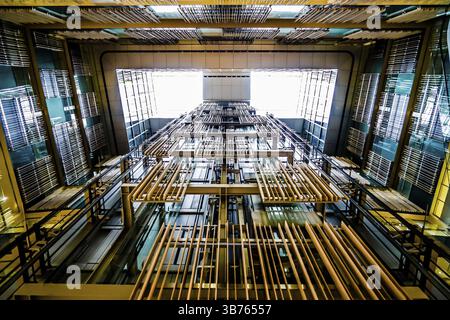 Struttura dell'Ufficio di Toshima Ward. Luogo di ripresa: Area metropolitana di Tokyo Foto Stock