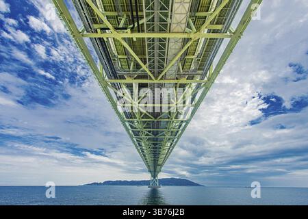 Ponte dello stretto di Akashi. Luogo delle riprese: Città di Akashi, Prefettura di Hyogo Foto Stock