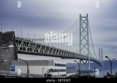 Ponte dello stretto di Akashi. Luogo delle riprese: Città di Akashi, Prefettura di Hyogo Foto Stock
