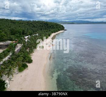 Vista aerea di una spiaggia nel sud di Cotabato Foto Stock