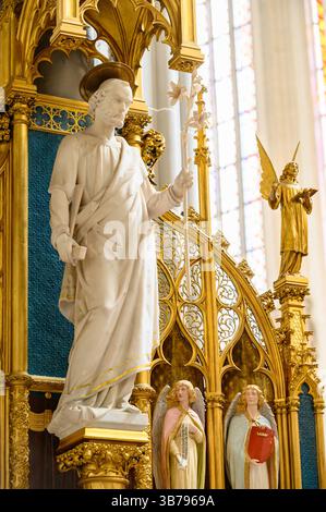San Giuseppe. Cattedrale di Santa Elisabetta (Dóm svätej Alžbety) a Košice, Slovacchia. Foto Stock