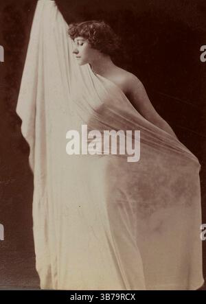 Ritratto di Colette (1873-1954). MUSEO: BIBLIOTHEQUE NATIONALE DE FRANCE. Autore: Léopold-Émile Reutlinger. Foto Stock