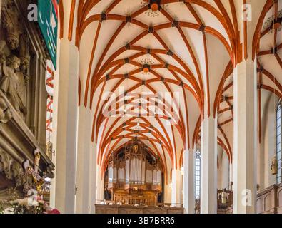 Vista interna della chiesa di San Tommaso a Lipsia, Sassonia, Germania Foto Stock