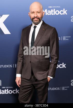 Los Angeles, Stati Uniti. 5 maggio 2025. LOS ANGELES, CALIFORNIA, USA - MAGGIO 05: L'attore, produttore e sceneggiatore americano Jon Cryer arriva all'evento Emmy FYC della CBS 'Matlock' Season 1 tenutosi al DGA Theater Complex presso la Directors Guild of America il 5 maggio 2025 a Los Angeles, California, Stati Uniti. (Foto di Xavier Collin/Image Press Agency) credito: Image Press Agency/Alamy Live News Foto Stock