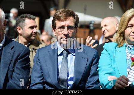 Madrid, Spagna. 6 maggio 2025. Sindaco di Madrid, Jose Luis Martinez-Almeida durante la presentazione del programma delle Fiestas de San Isidro 2025, al Museo de Artes y Tradiciones Populares, il 6 maggio 2025, a Madrid, Spagna. (Foto di Oscar Gonzalez/Sipa USA) credito: SIPA USA/Alamy Live News Foto Stock