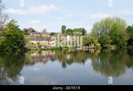 Il fiume Derwent nel Belper Derbyshire Foto Stock
