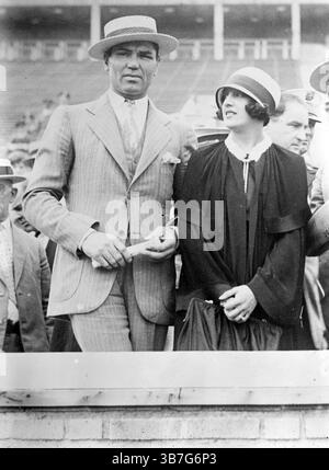 Jack Dempsey e moglie nel 1926. Foto di Bain News Service Foto Stock