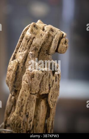 Lion man di Stadel, scultura in avorio mammut paleolitico superiore, replica, Museo de la evolucion humana, MEH, Burgos, Spagna, Europa Foto Stock