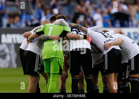 12 maggio 2024, Poznan, Polonia: Squadra del Legia Warszawa vista in azione durante la partita PKO BP Ekstraklasa tra Lech Poznan e Legia Warszawa all'Enea Stadium. Punteggi finali; Lech Poznan 1: 2 Legia Warszawa. (Immagine di credito: © Maciej Rogowski/SOPA Images via ZUMA Press Wire) Foto Stock
